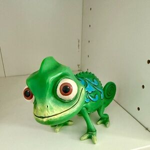 Pascal figurine